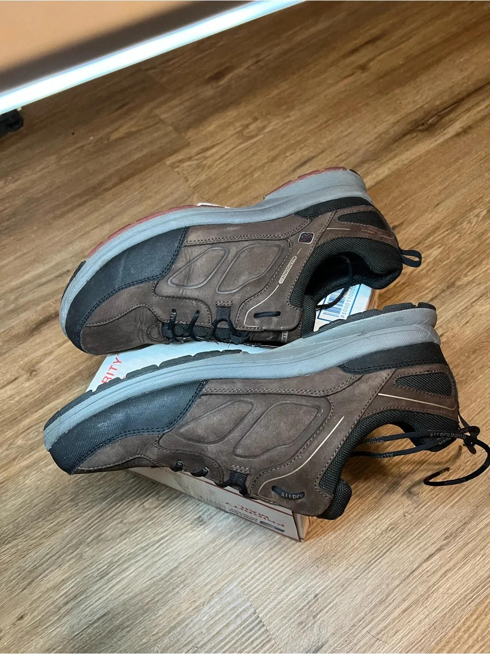 Allrounder by Mephisto Men's Brown Leather Waterproof hiking sneakers 10.5